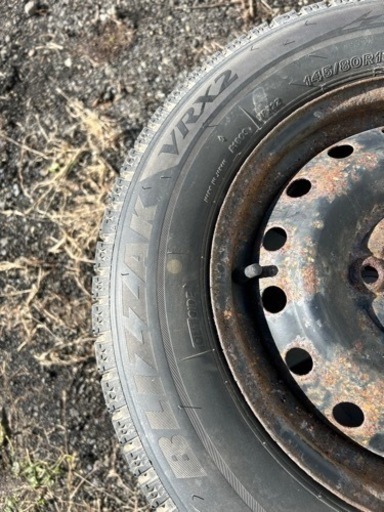 BRIDGESTONE ブリヂストン　BLIZZAK VRX2  スタッドレス　4本　スチールホイール付き