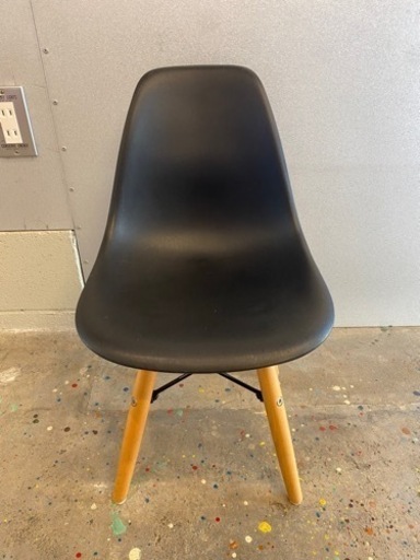 イームズ　リプロダクト品