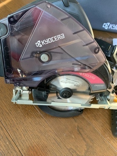 美品充電式集じん兼用丸ノコ