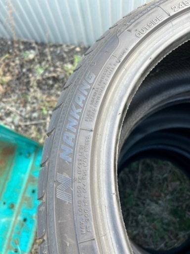 タイヤ　NANKANG  CORSAFA 245/40  R18  2019年製　スタッドレス　4本