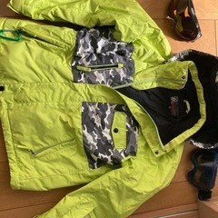 130〜150cm男子スキーウェアの画像