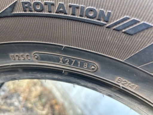 DUNLOP ダンロップ　GRANDTREK SJ7 DIGI-TYPE スタッドレス　4本　タイヤのみ