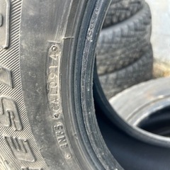 BRIDGESTONE ブリヂストン　BLIZZAK DM-V1  スタッドレス　4本　タイヤのみの画像