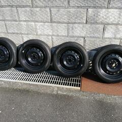 新車外し　軽用ノーマルタイヤ　鉄ホイール付き