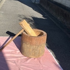 お餅つきの杵と臼 年末のイベントにの画像
