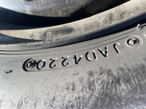 175/65R15  4穴 8部山　スタッドレス屋内保管