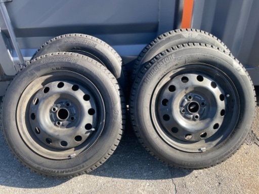 175/65R15  4穴 8部山　スタッドレス屋内保管