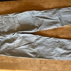 ユニクロ子供服ズボンの画像