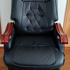 [美品 / 完成品] 牛本革 19cm厚 エグゼクティブチェア [ロッキング / リクライニング /オットマン]の画像
