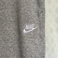NIKE ミッドライズ スリム ジョガーの画像