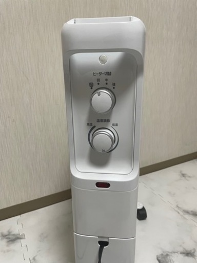 試運転のみほぼ新品　アイリスオーヤマ オイルヒーター