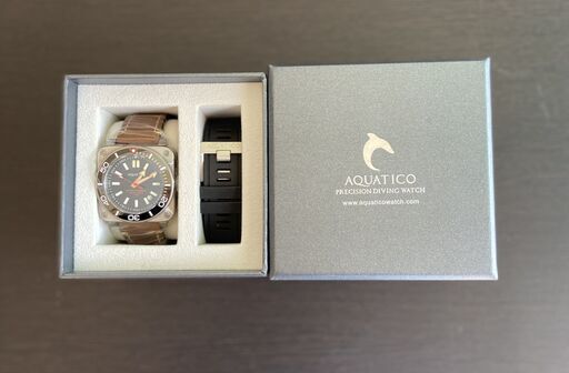 新品★腕時計　AQUATICO ダイバーズウォッチ「チタンブラック」