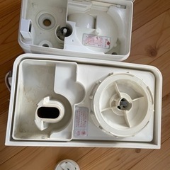 加湿器2台の画像