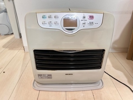 石油ファンヒーター＋灯油ポリタンク＋電動ポンプ