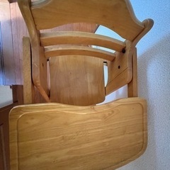 ベビーチェア　木製　食事用椅子の画像