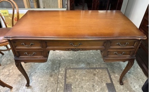 カリモク最高峰domaniアンティークテーブル