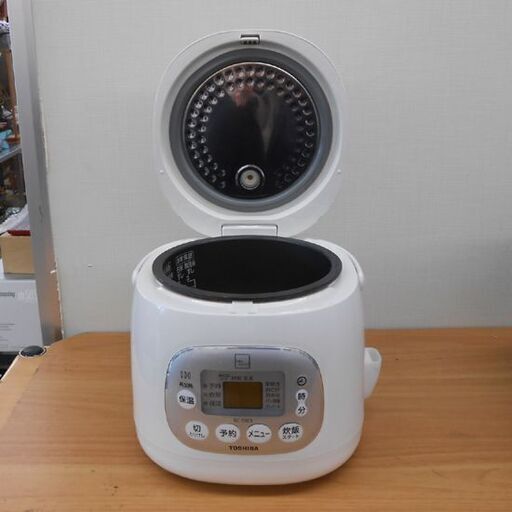 IH炊飯器 3合炊き 東芝 2015年製 RC-5XE3 TOSHIBA ホワイト 白 IH 炊飯器 札幌 西野店