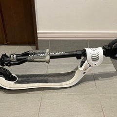 GLOBBERグロッバー キックボード FLOW 大人用 子供用の画像