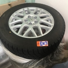 スタッドレスタイヤ中古(ホイール付)売ります