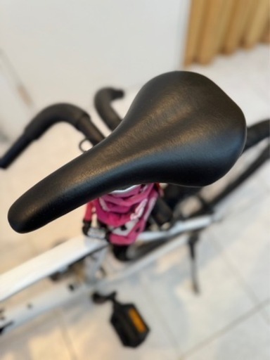 中古自転車　キャリア　空気入れ付き