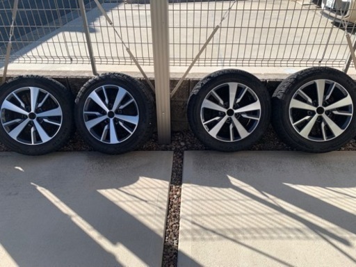 日産リーフ 純正ホイール スタッドレスタイヤ 4本セット ガリ傷無し