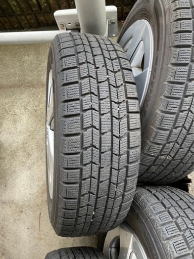 TOYOTAスタッドレスタイヤ4本　DUNLOP ダンロップ