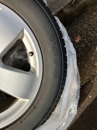 【4本セット】スタッドレスタイヤ225/55R16