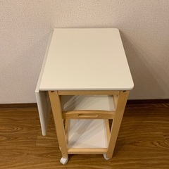 キッチンワゴンの画像