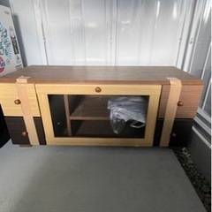 テレビ台です