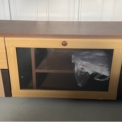 テレビ台ですの画像