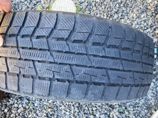スタッドレスタイヤ4本セット　C２７セレナ