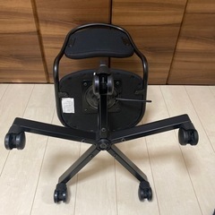 IKEA 子供用　デスクチェア　黒の画像