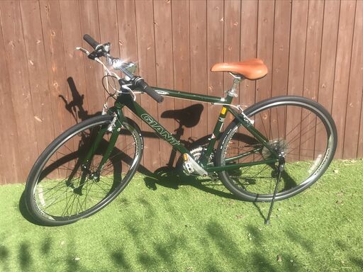 GIANTクロスバイク　エスケープR3