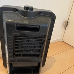 セラミックファンヒーターの画像