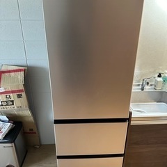 HITACHI 冷蔵庫(ほぼ未使用)