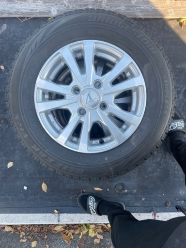 ご成約済!!!!アルミホイールスタッドレスタイヤセット!!!!BRIDGESTONE VRX!!!!