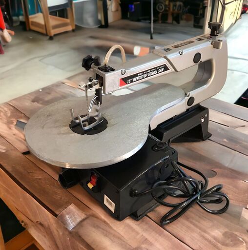 23Y429 ジ6 【値下げ】藤原産業 SK11 卓上糸鋸盤 SSC-400PE 400mm 2017年製　（替刃SI-78P付）