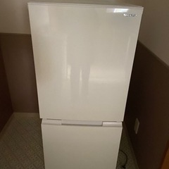 シャープ冷凍冷蔵庫　美品