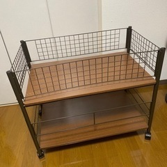 キャスター付き棚の画像