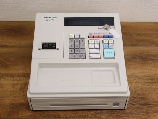 【ヤ取12/13】≪ZU793ジ≫ 通電OK SHARP/シャープ 電子レジスタ XE-A147 ホワイト ロール紙付属 サーマルプリンタ搭載 店舗用品/会計/レジスタ