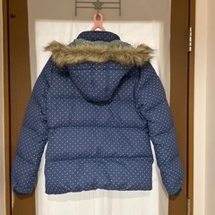 ロキシードット柄ダウンジャケットの画像