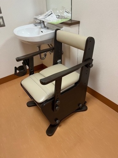 ポータブルトイレ
