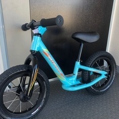 SPECIALIZED（スペシャライズド）のストライダー