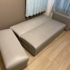 ‼️日曜までお取り置き‼️ソファーベッド　オットマン　3人掛けソファーの画像