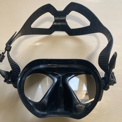 Beuchat Shark ステルスマスクの画像