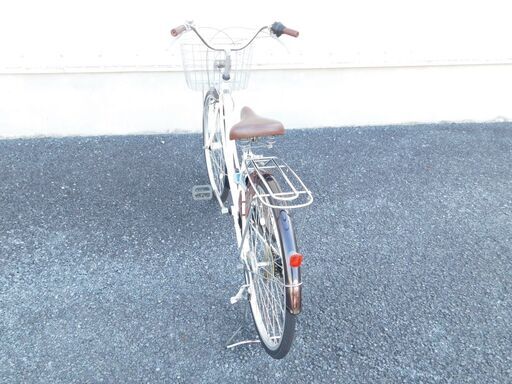 シティサイクル　26インチ　外装6段変速　オートライト　クリーム　車体極めて良好!　売れてます!　早い者勝ち!　状態は全体的に極めて良