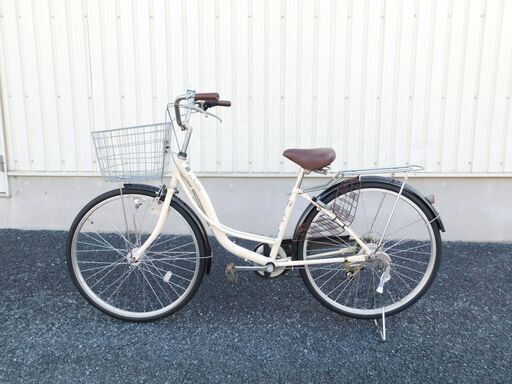 シティサイクル　26インチ　外装6段変速　オートライト　クリーム　車体極めて良好!　売れてます!　早い者勝ち!　状態は全体的に極めて良