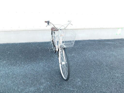 シティサイクル　26インチ　外装6段変速　オートライト　クリーム　車体極めて良好!　売れてます!　早い者勝ち!　状態は全体的に極めて良