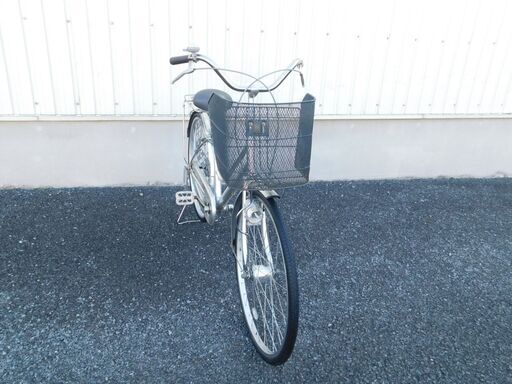 シティサイクル　26インチ　オートライト　シルバー　車体極めて良好!　売れてます!　早い者勝ち!　状態は全体的に極めて良好と思います!