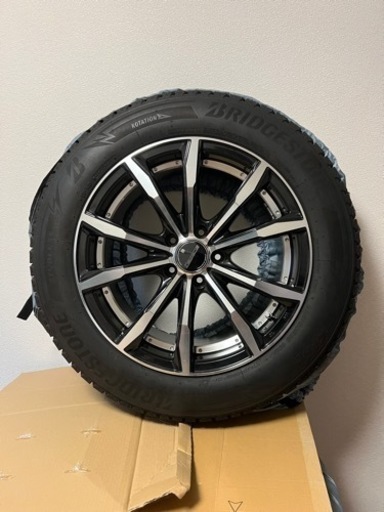 ブリヂストン　２８インチ　スタッドレス中古品